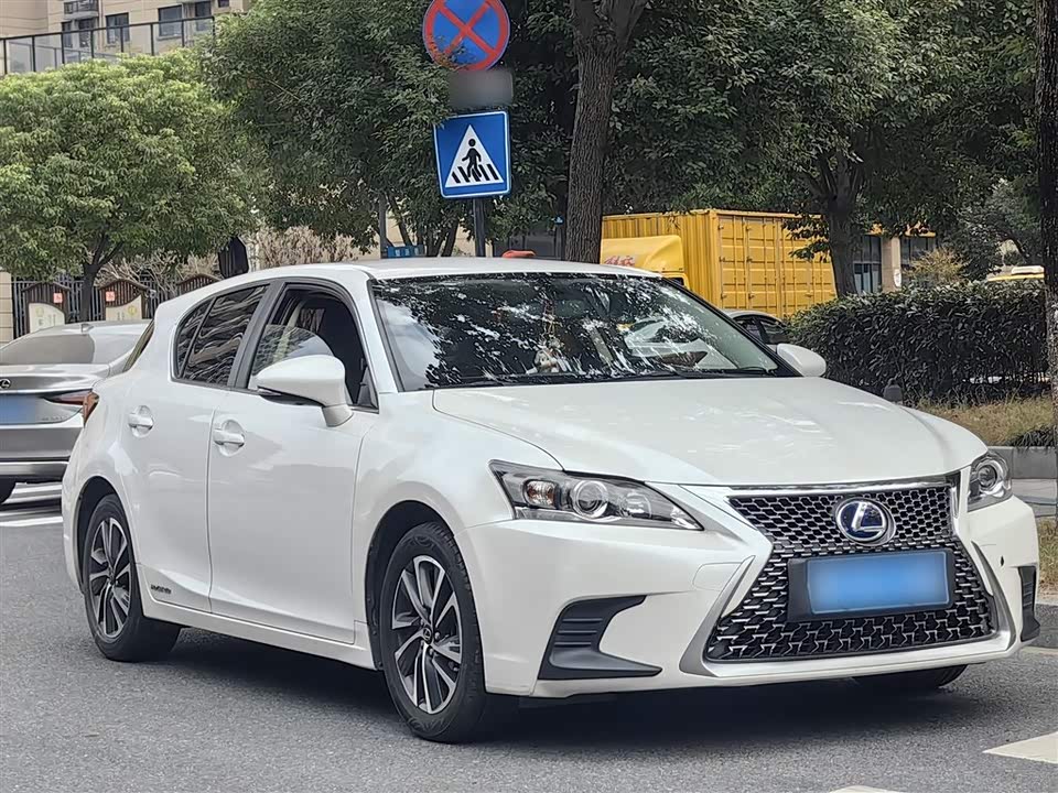 Lexus CT