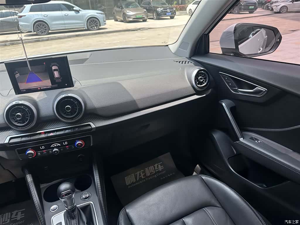 Audi Q2L, 2022 8
