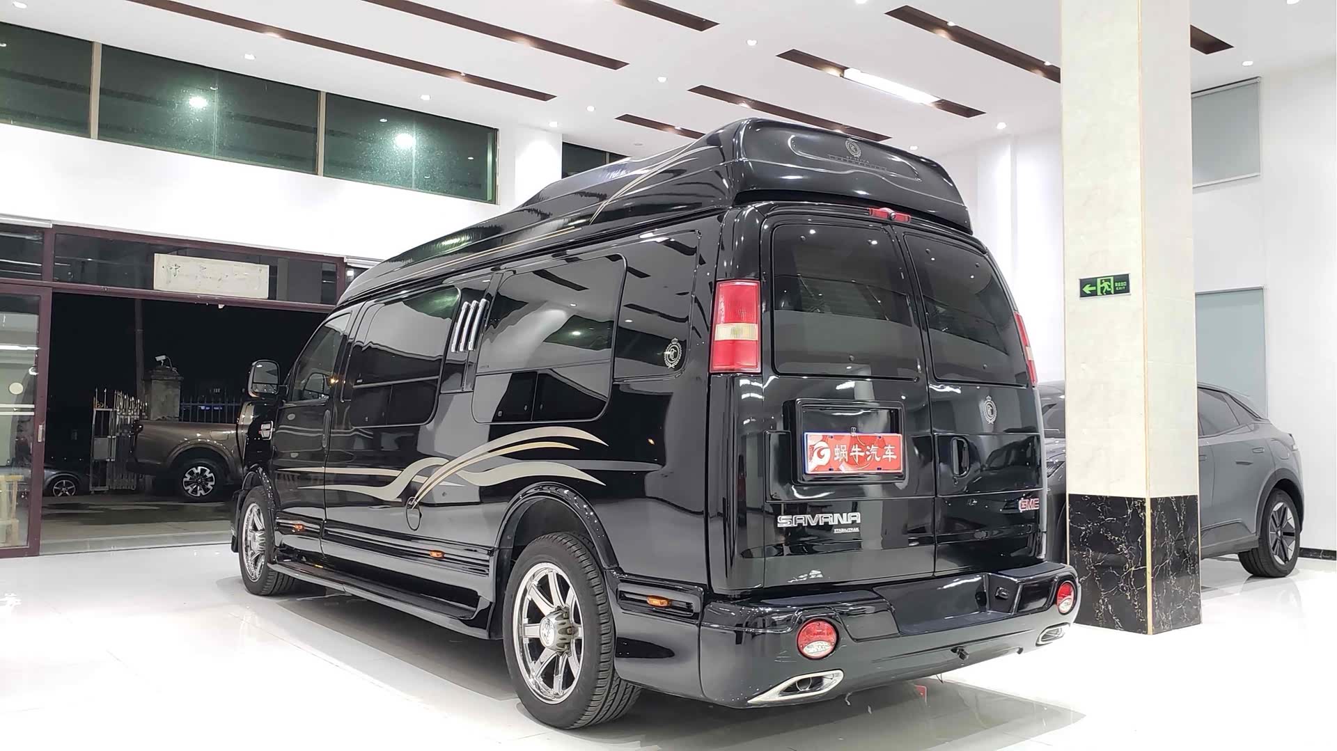 GMC SAVANA, 2017 13