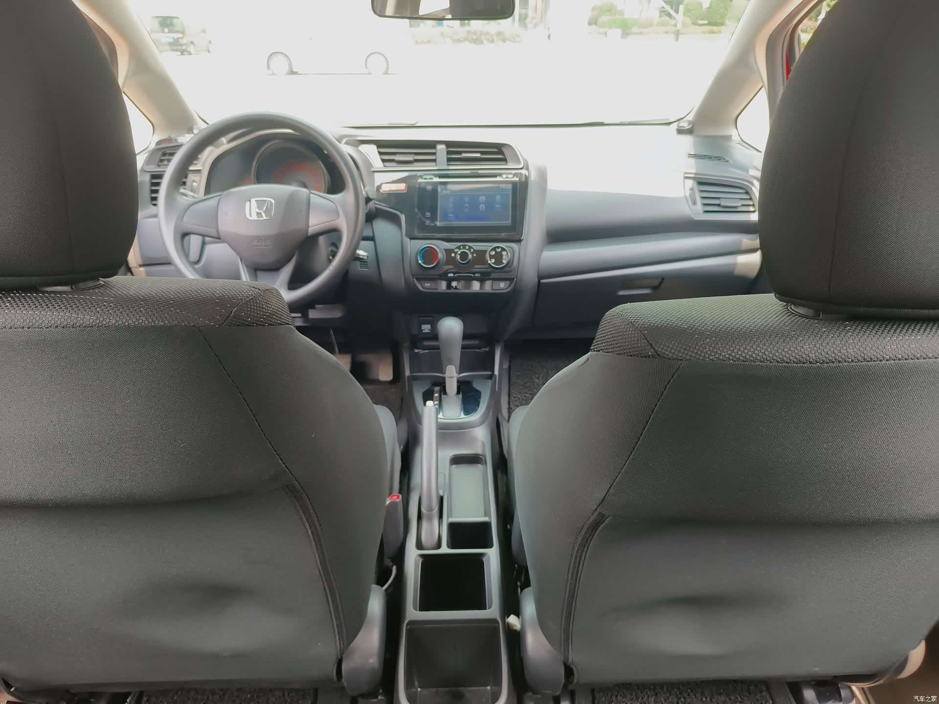 Honda Fit, 2016 27