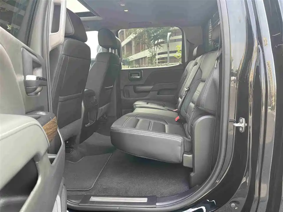 GMC SIERRA