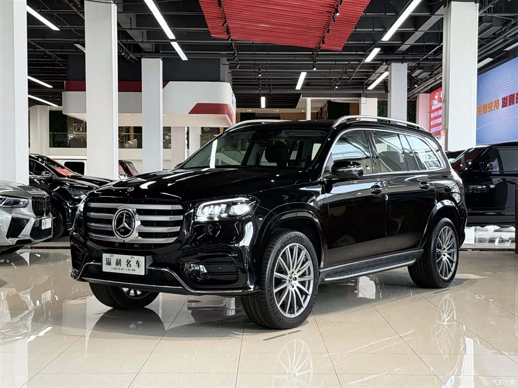 Mercedes-Benz GLS, 2024 1