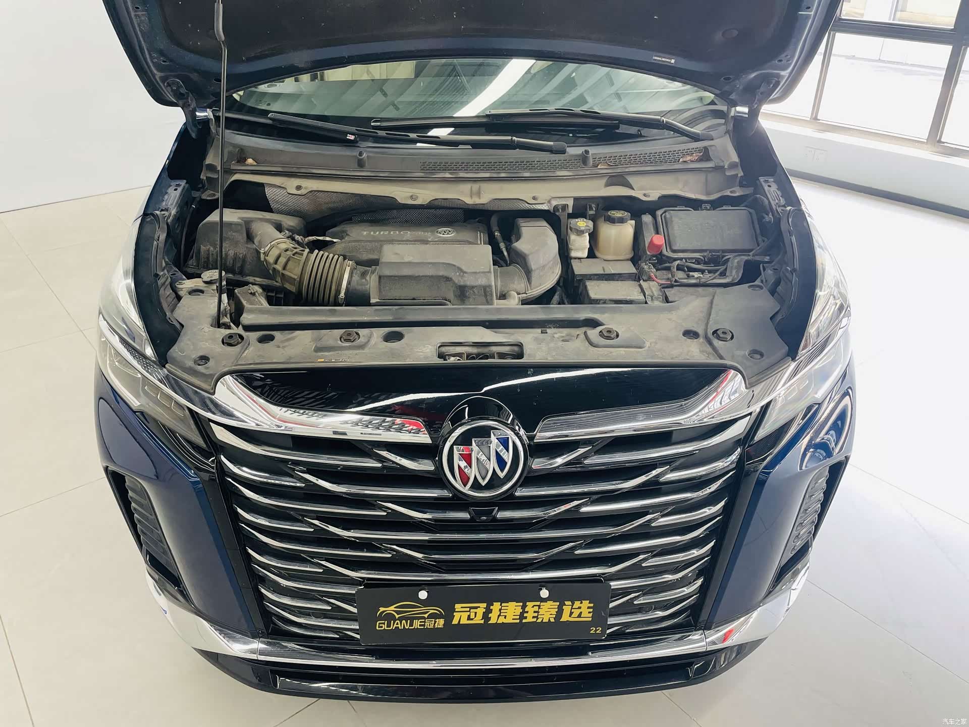 Buick GL8, 2023 2