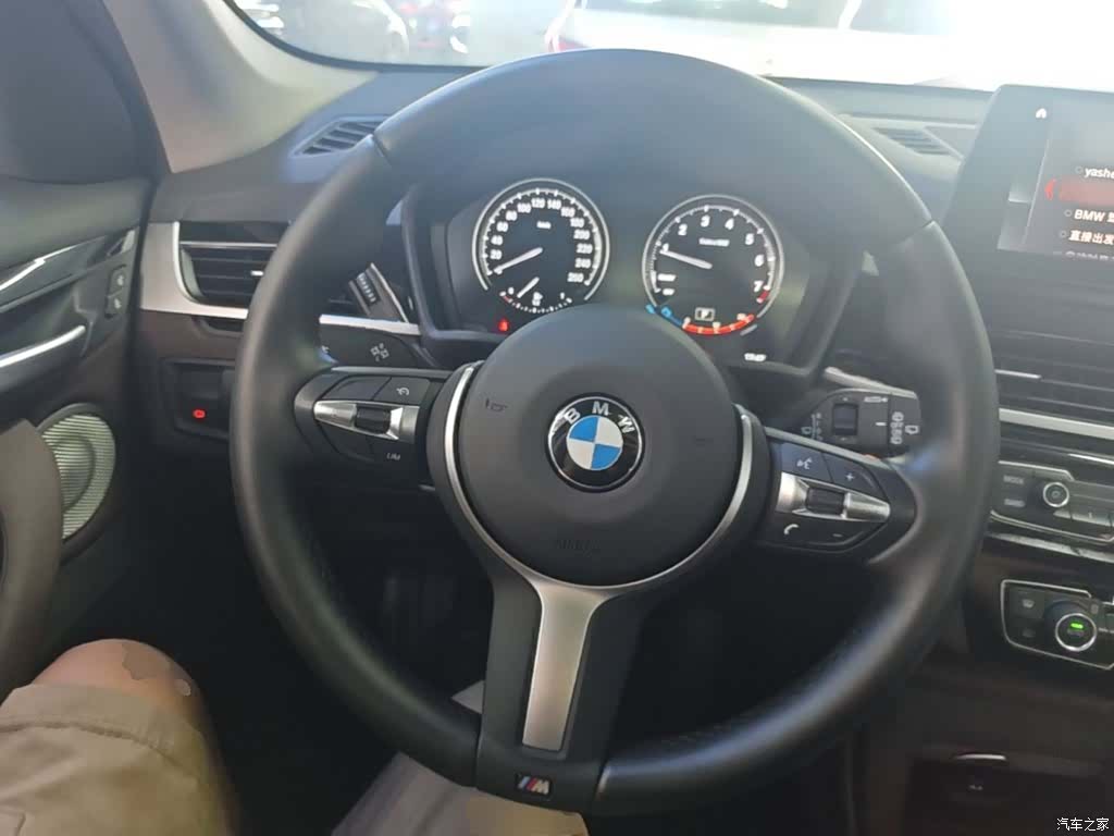 BMW X1, 2023 11