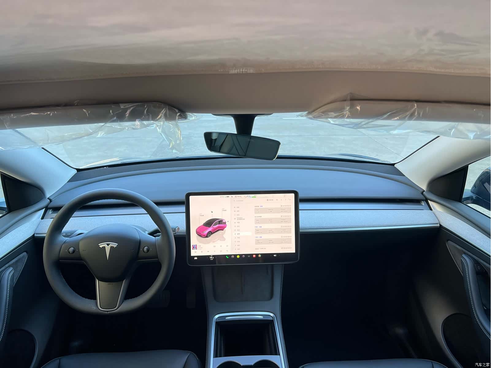 Tesla Model Y, 2024 6
