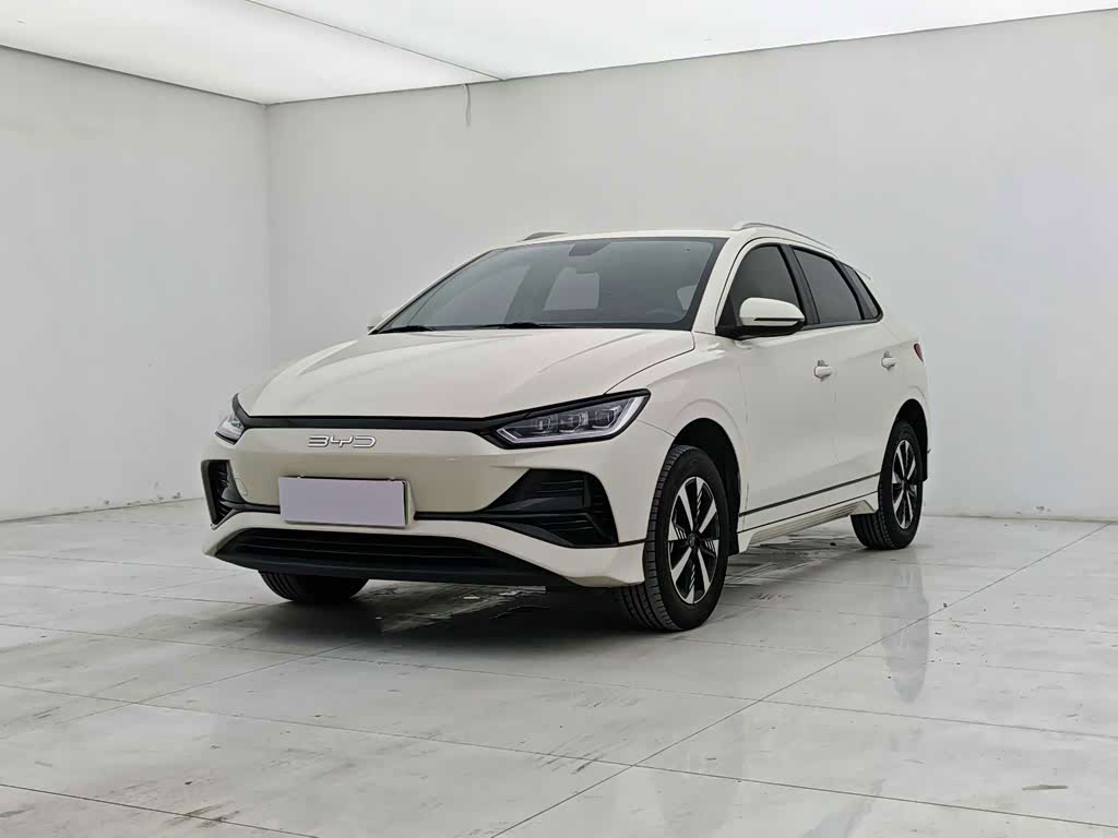BYD E2