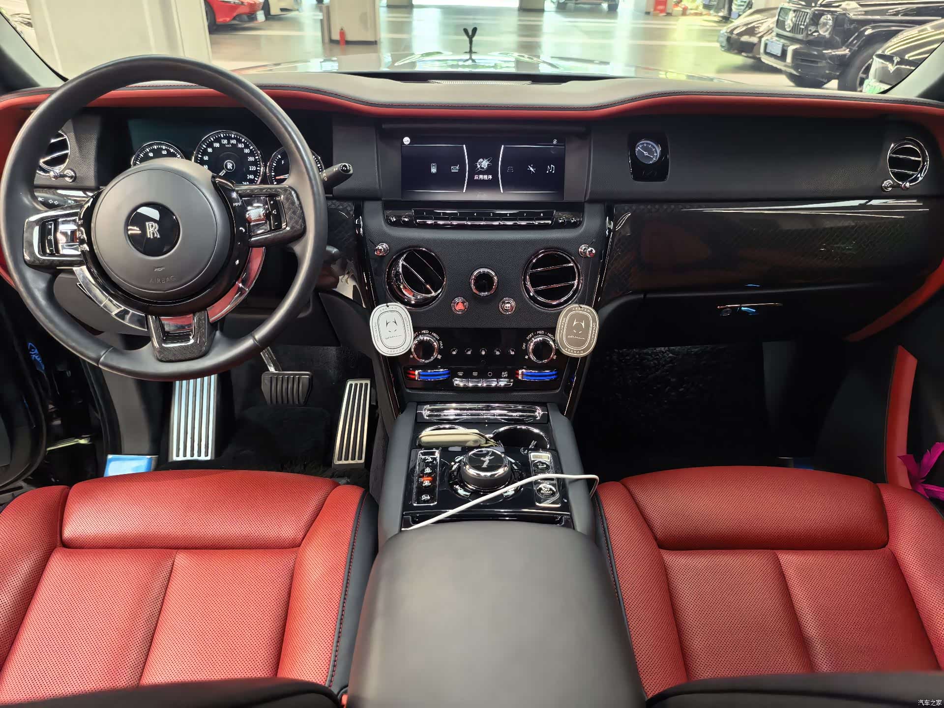 Rolls-Royce Cullinan, 2021 11