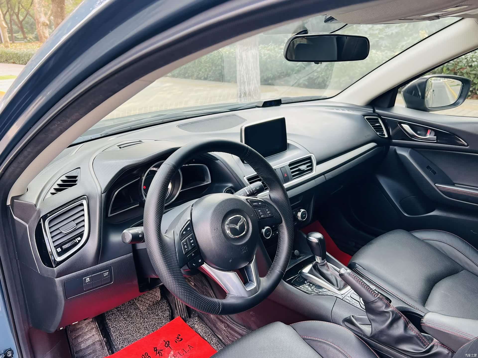Mazda Mazda3, 2015 9