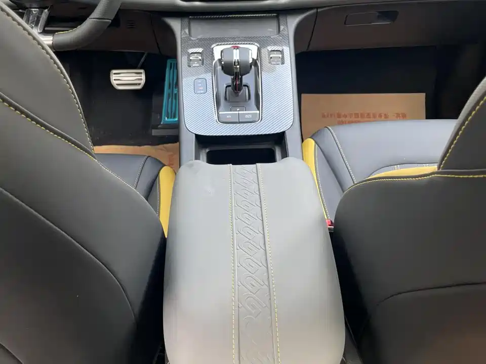 Trumpchi Shadow Leopard