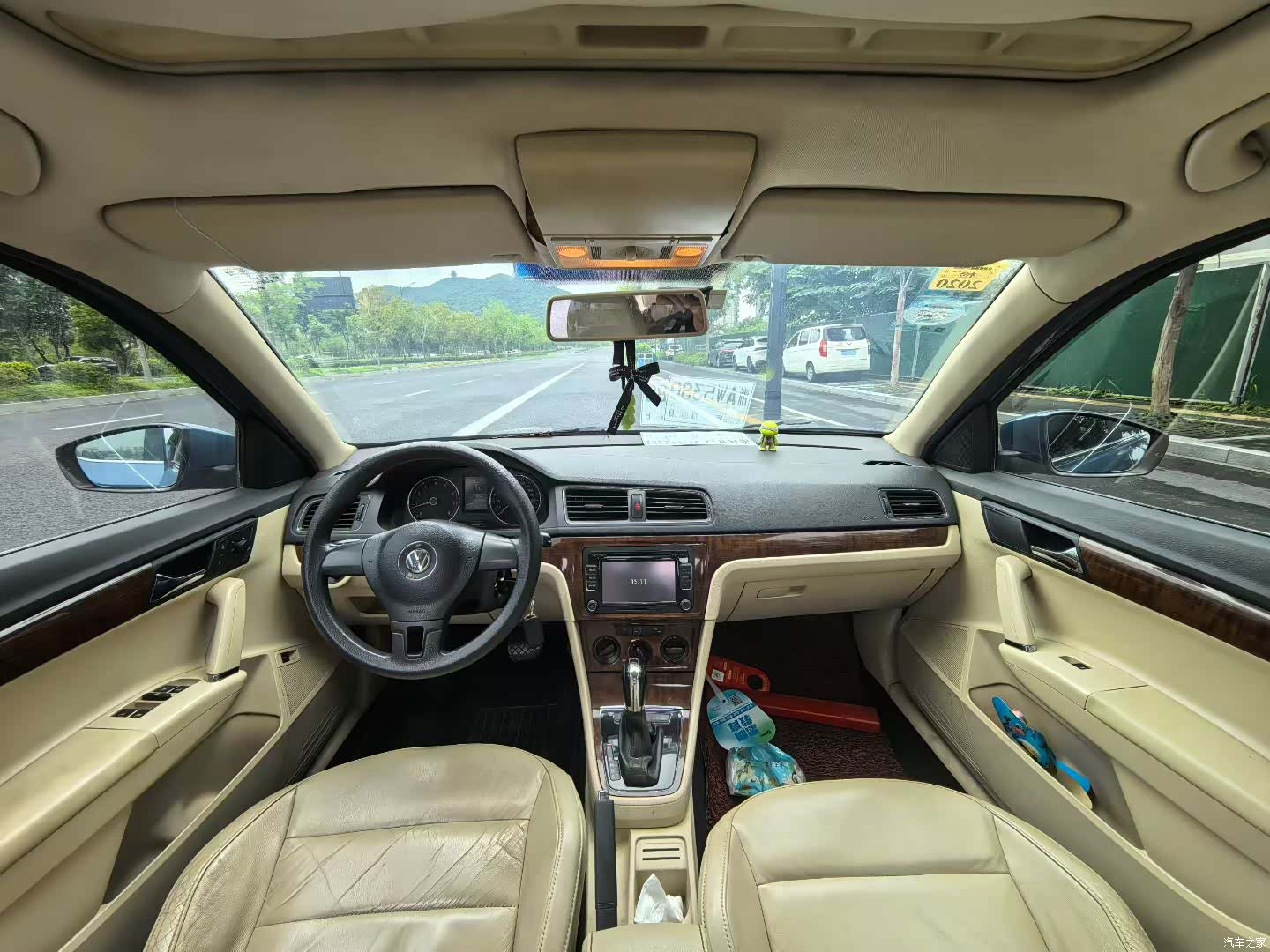 Volkswagen Lavida, 2012 8