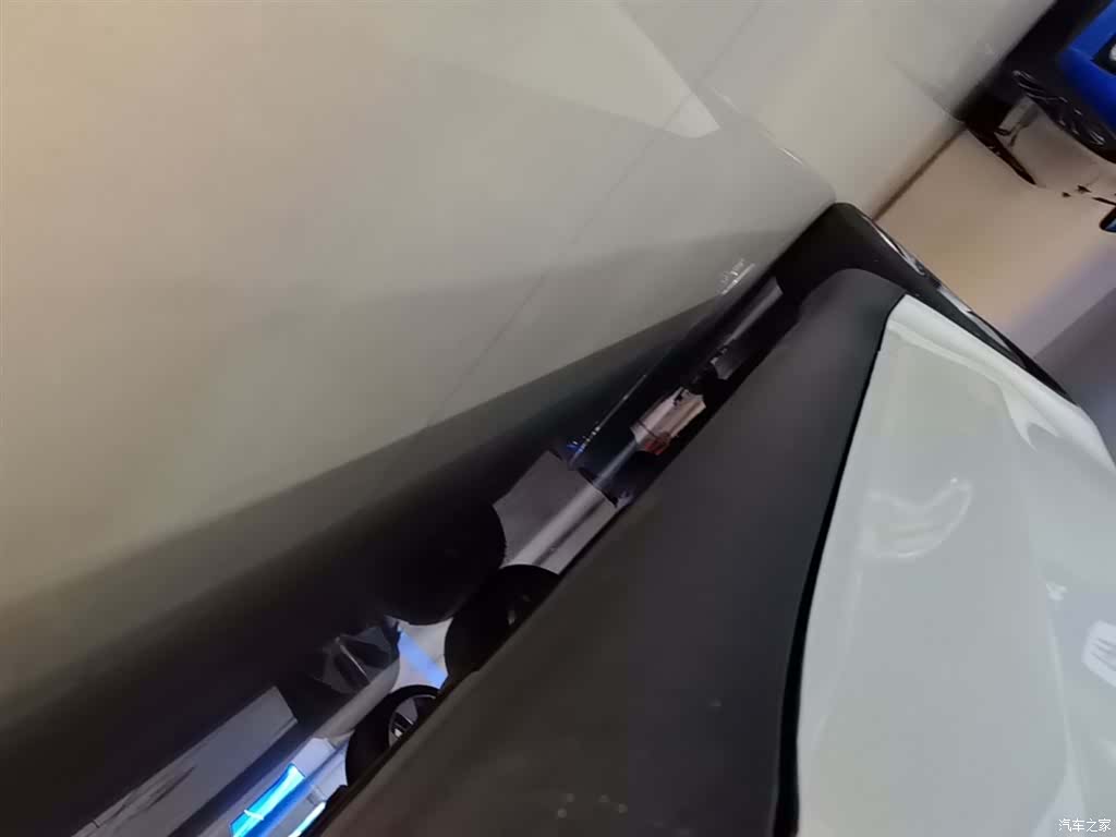 Tesla Model Y, 2022 21