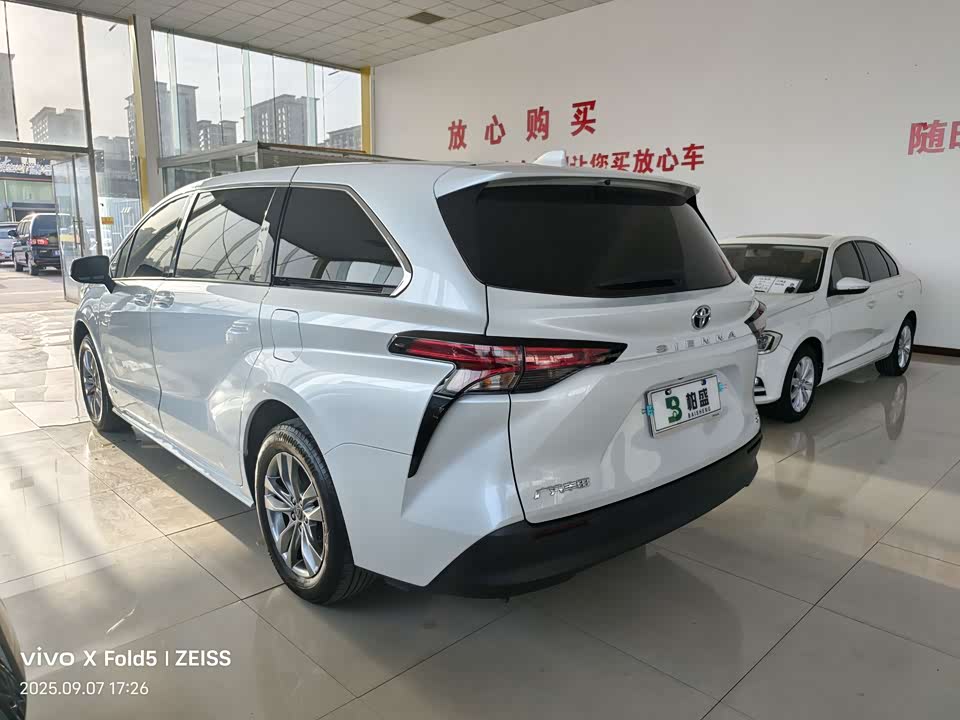 Toyota SIENNA