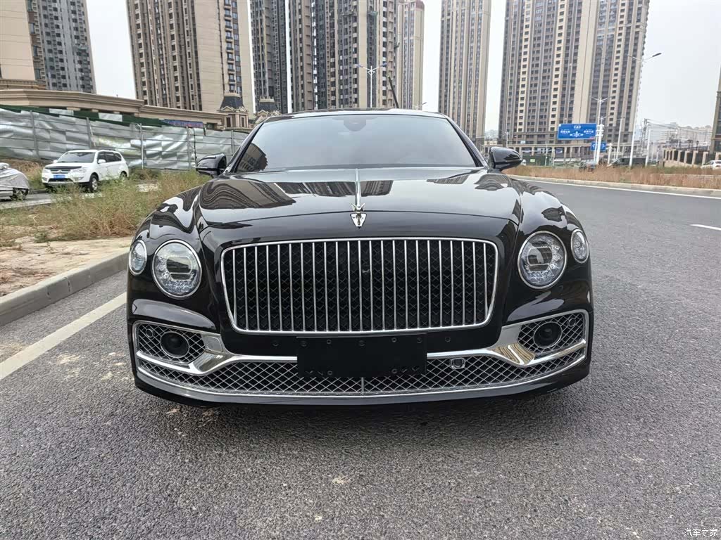 Bentley Flying Spur, 2023 2