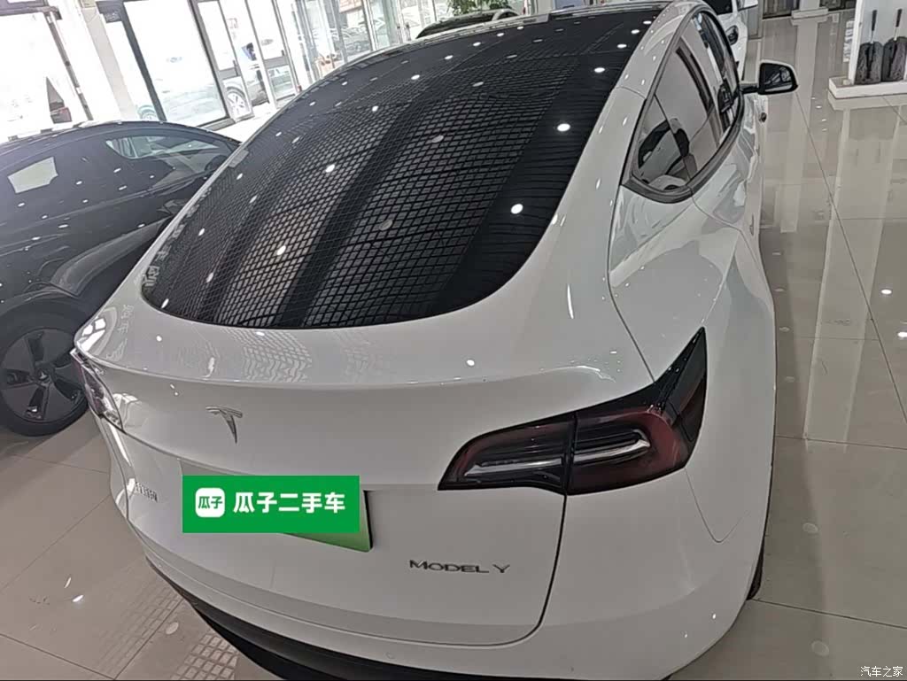 Tesla Model Y, 2022 6