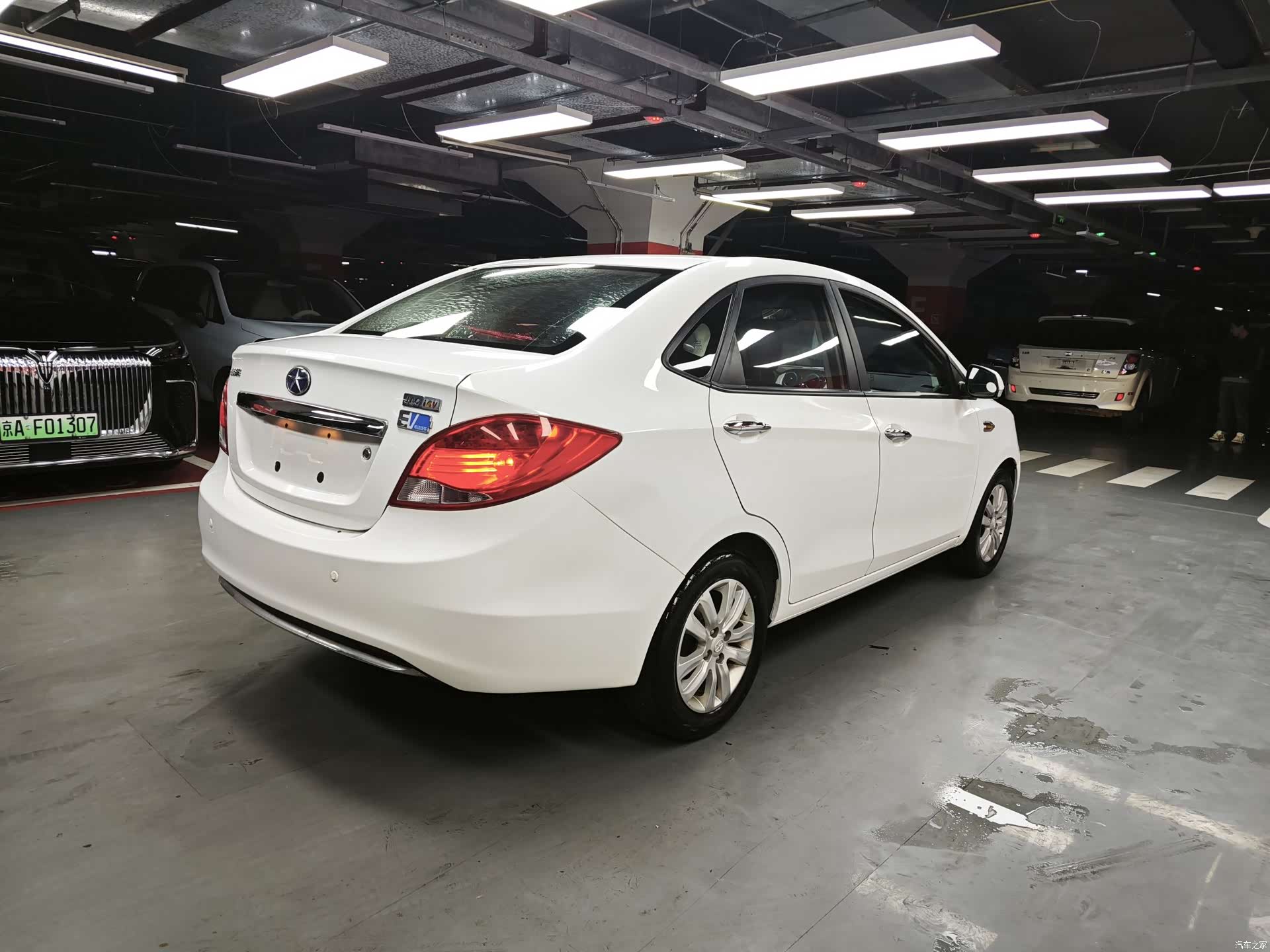 JAC iEV5, 2016 7