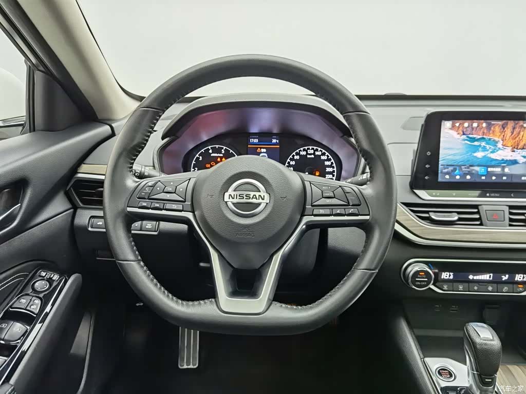 Nissan Teana, 2020 11