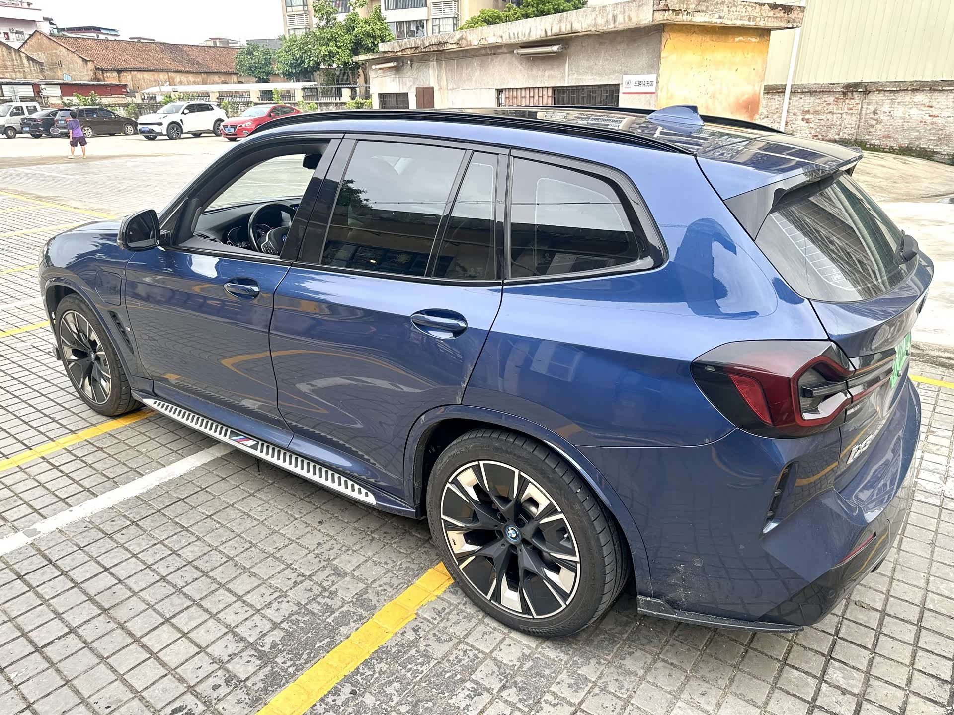BMW iX3, 2022 7