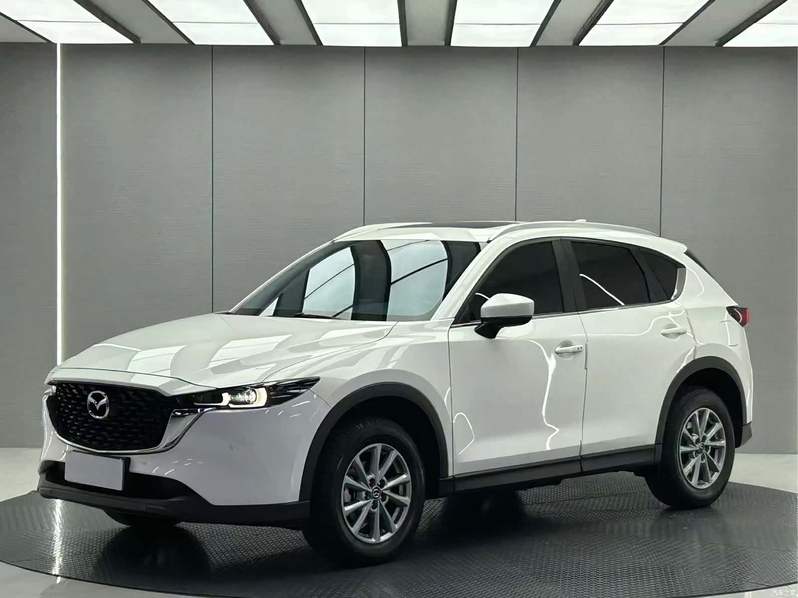 Mazda CX-5, 2023 1