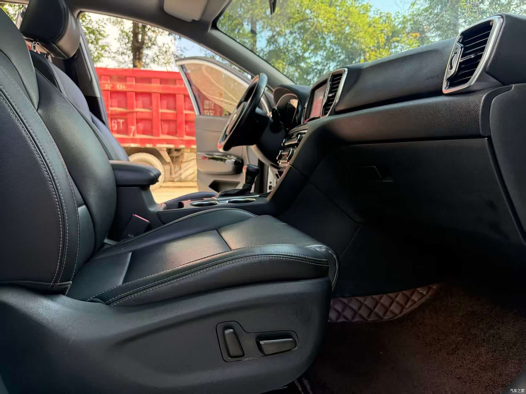 Kia KX5, 2016 3