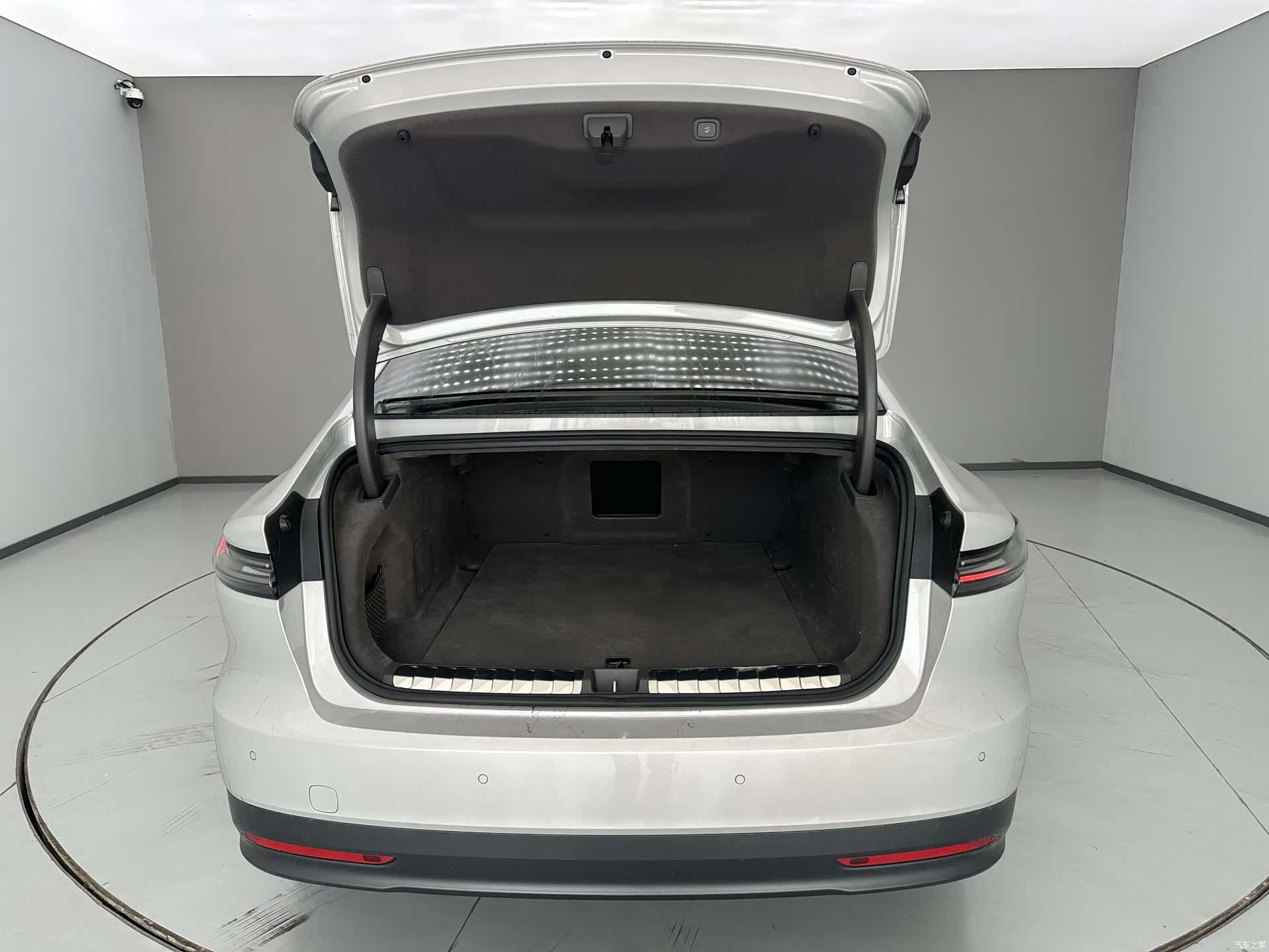 NIO ET7, 2024 7