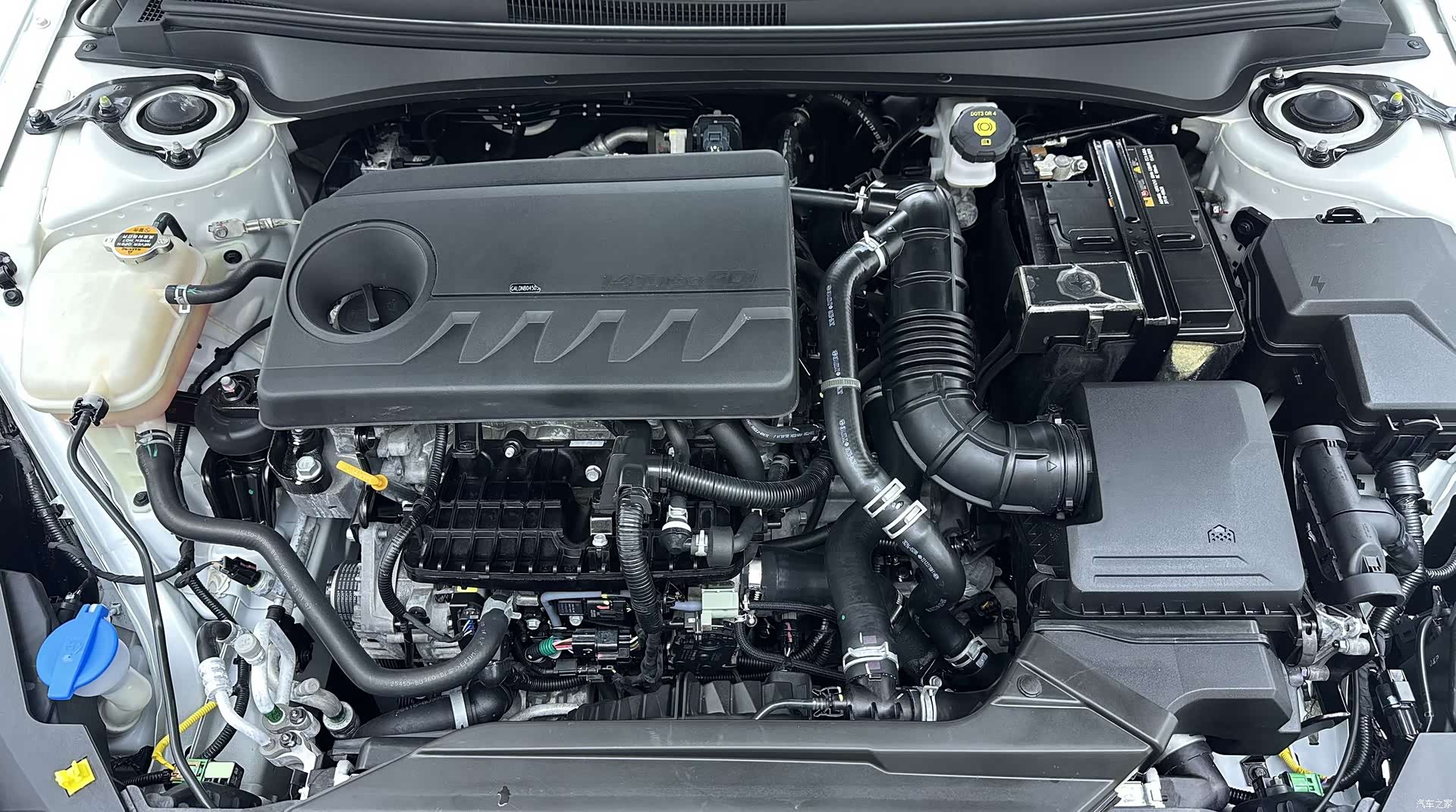 Hyundai Elantra, 2023 20