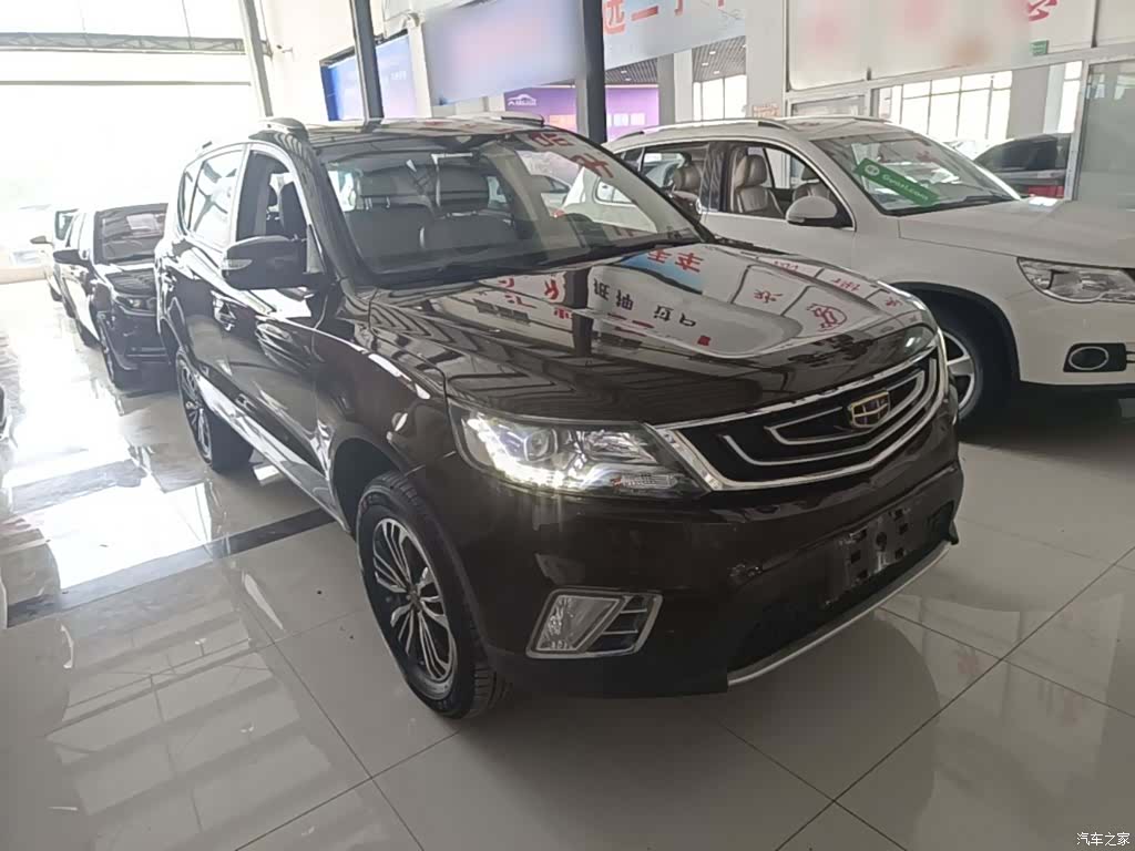Geely X6, 2016 4