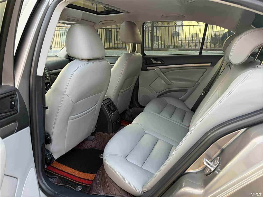 Skoda Octavia, 2013 8