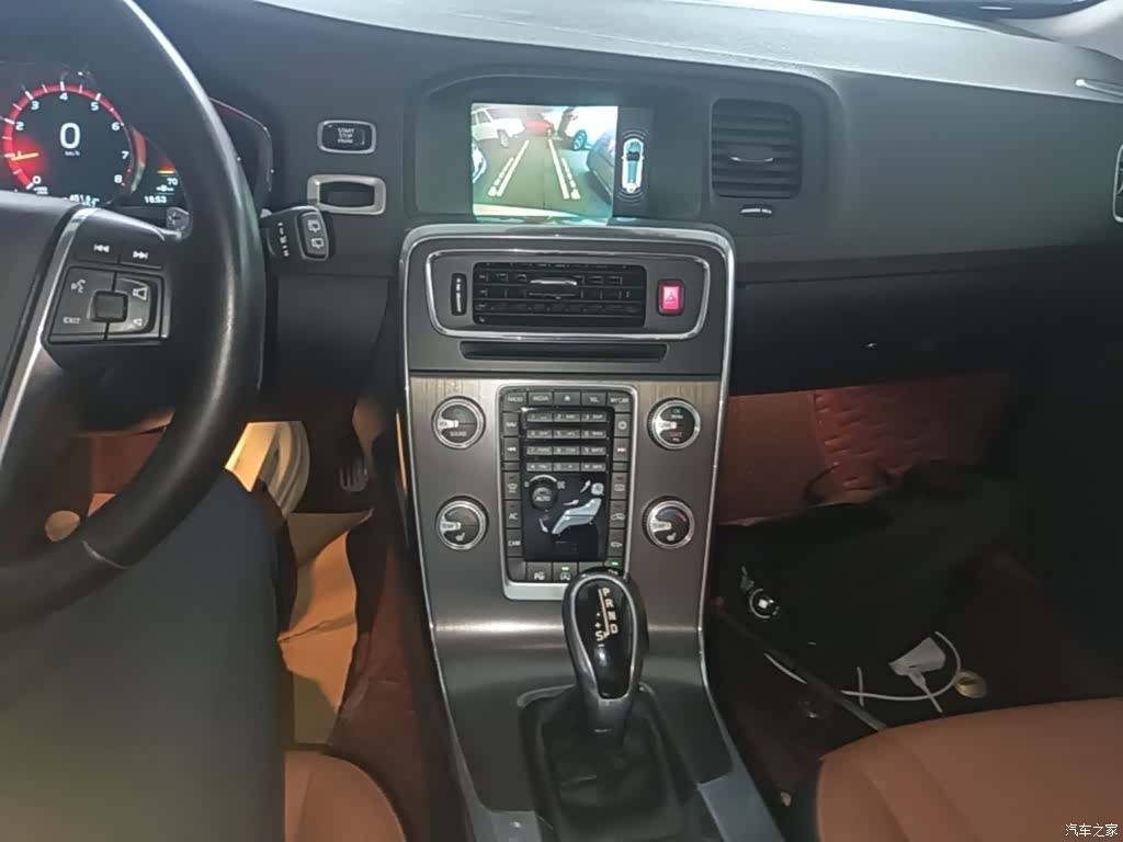 Volvo V60, 2016 13
