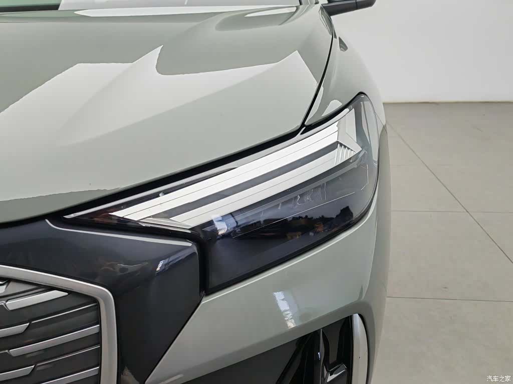 Audi Q4 e-tron, 2024 7