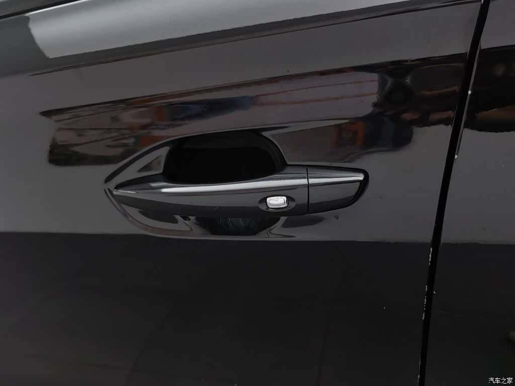 DongFeng AX7, 2022 18