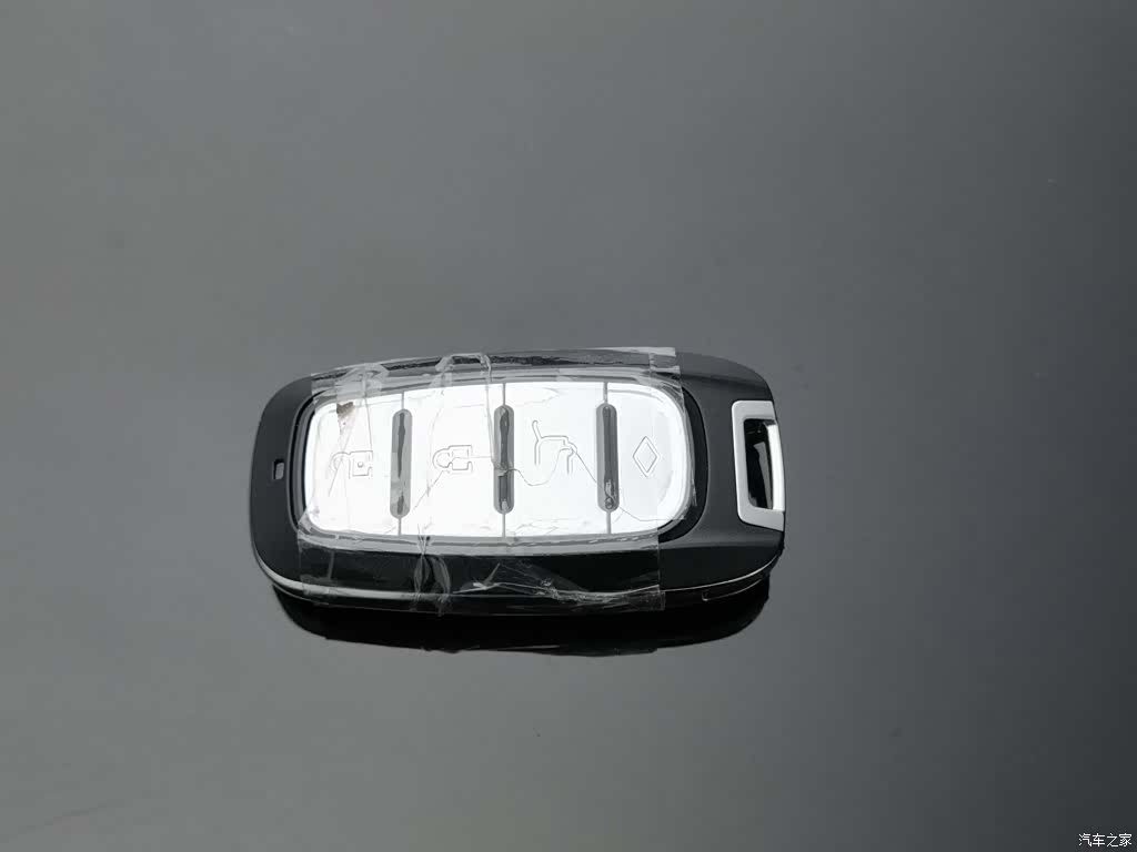 DongFeng AX7, 2022 19