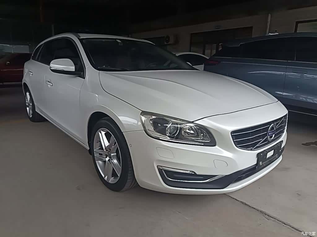 Volvo V60, 2016 4
