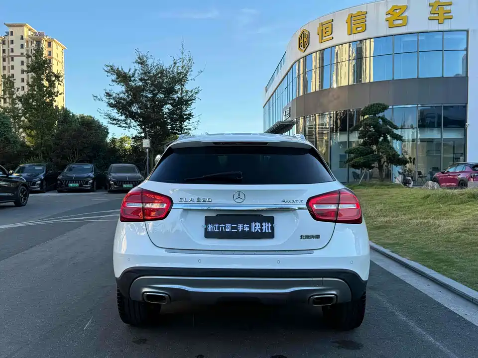 Mercedes-Benz GLA