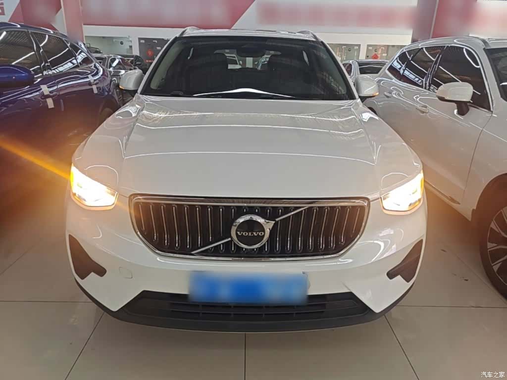 Volvo XC40, 2025 3