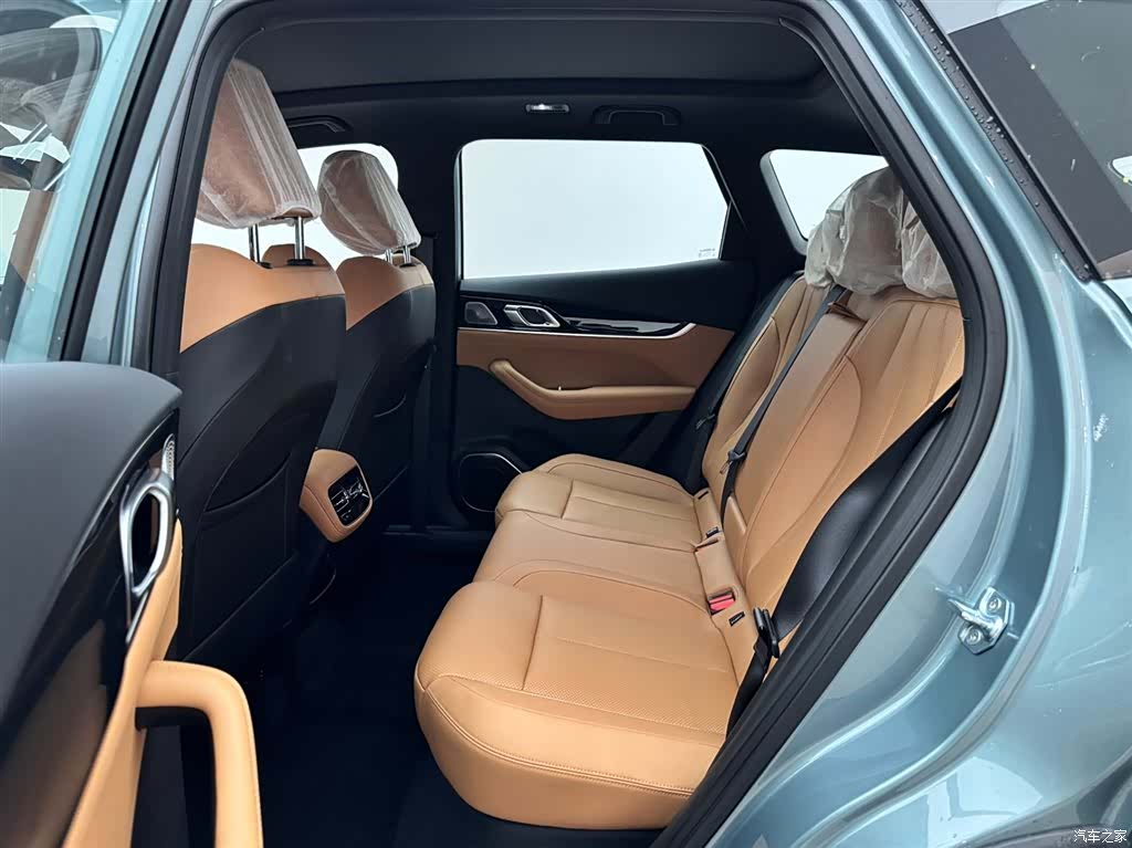 Geely Boyue, 2025 9