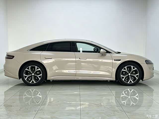Luxeed S7, 2025 11