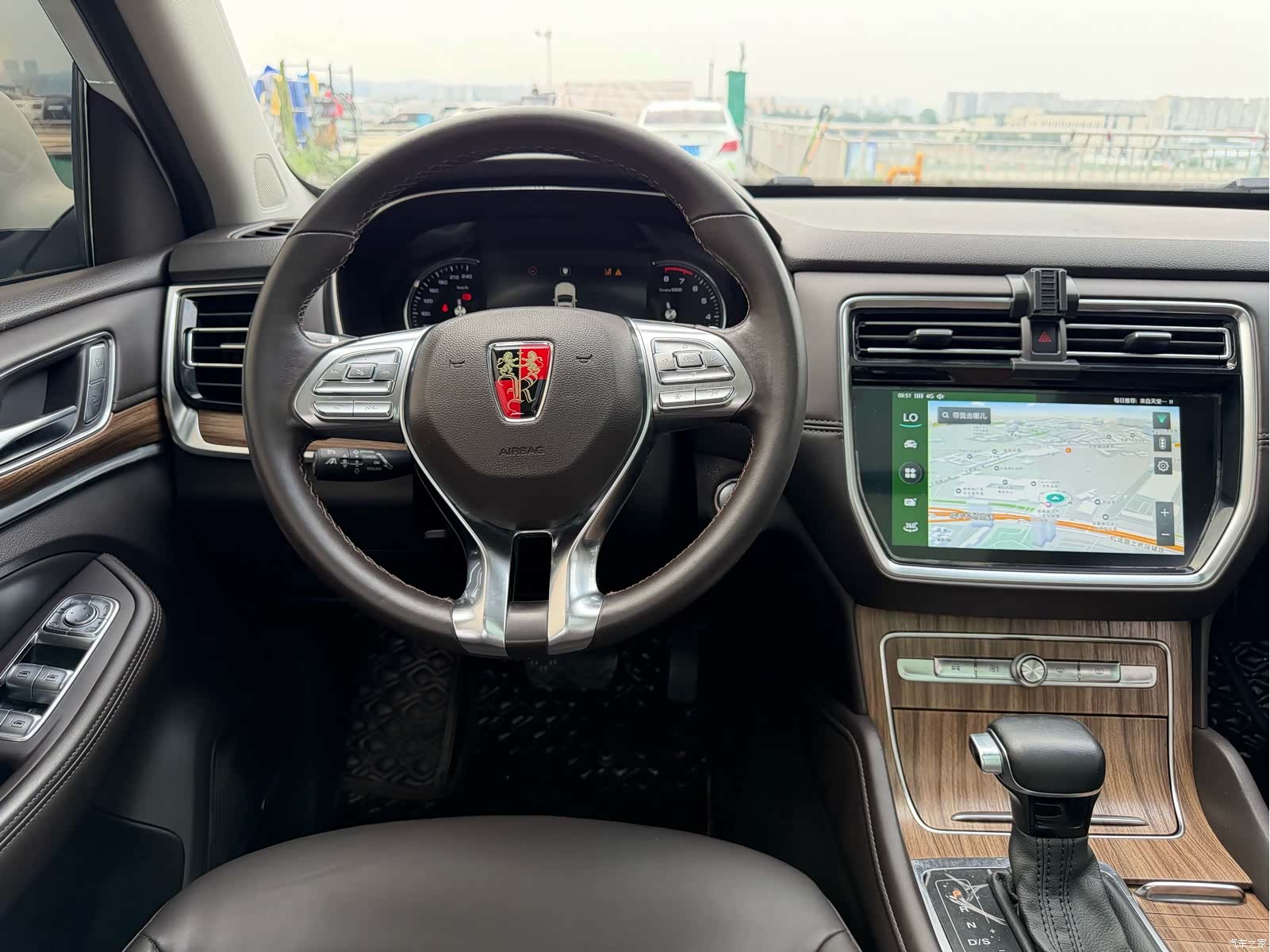 Roewe RX8, 2019 14