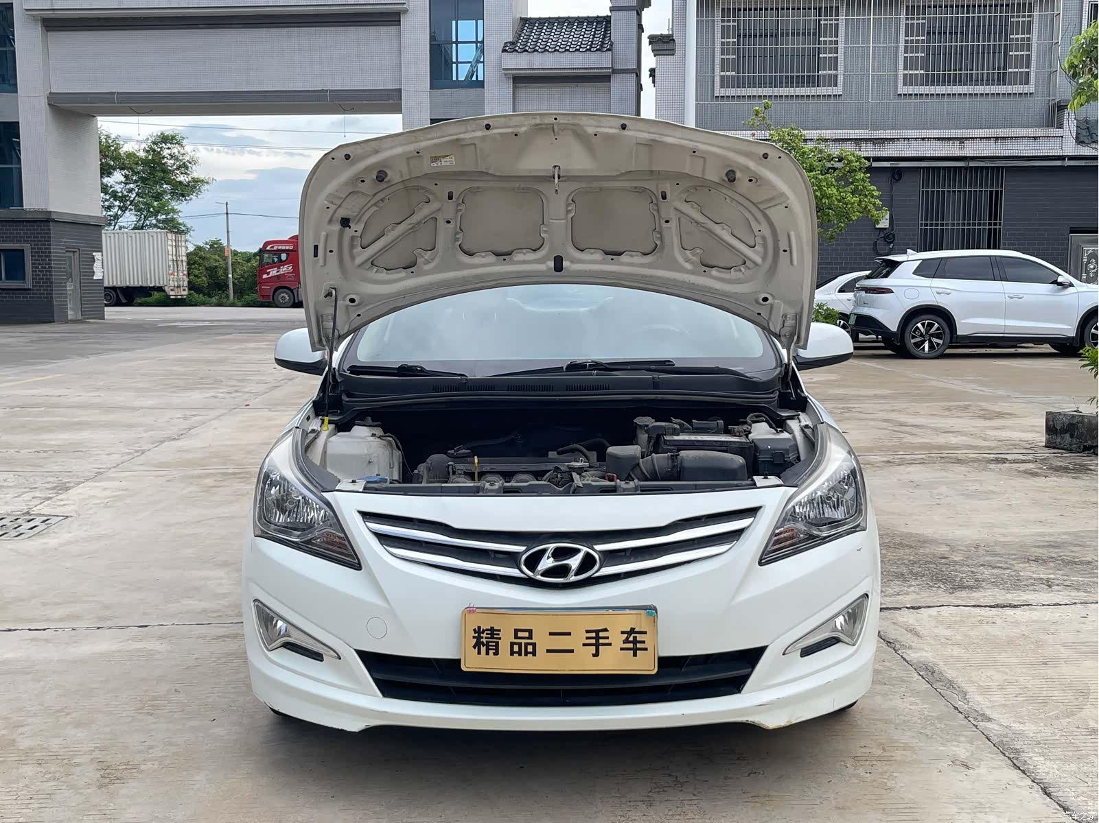 Hyundai GLS, 2016 13