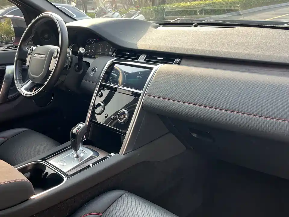Land Rover Discover sports
