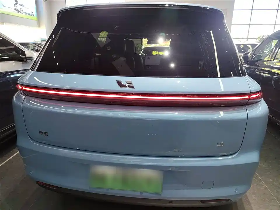 Li Auto Ideal L8