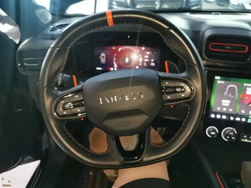 Lynk & Co 02 Hatchback