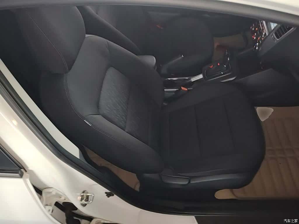 Kia K3, 2015 25