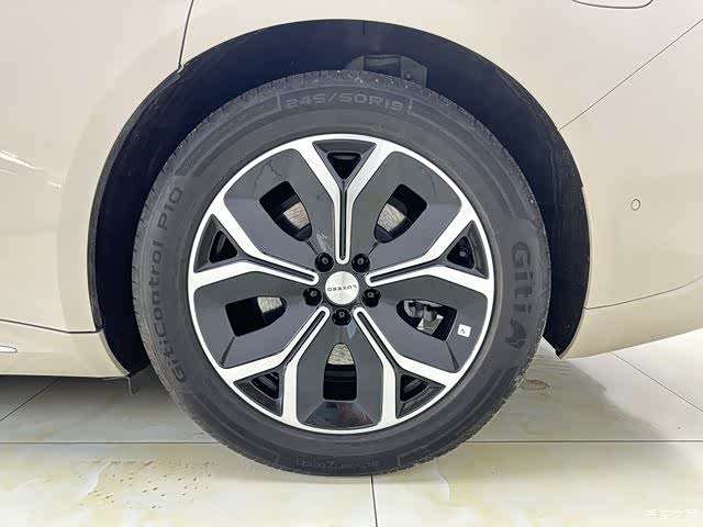 Luxeed S7, 2025 15