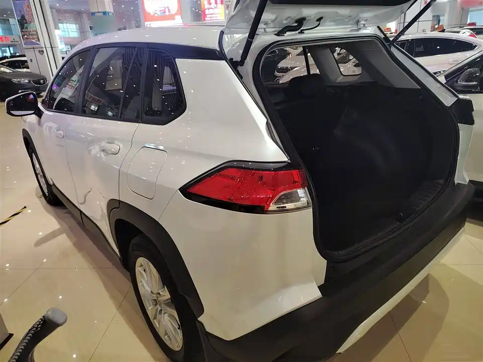 Toyota Corolla Sharp amplifier