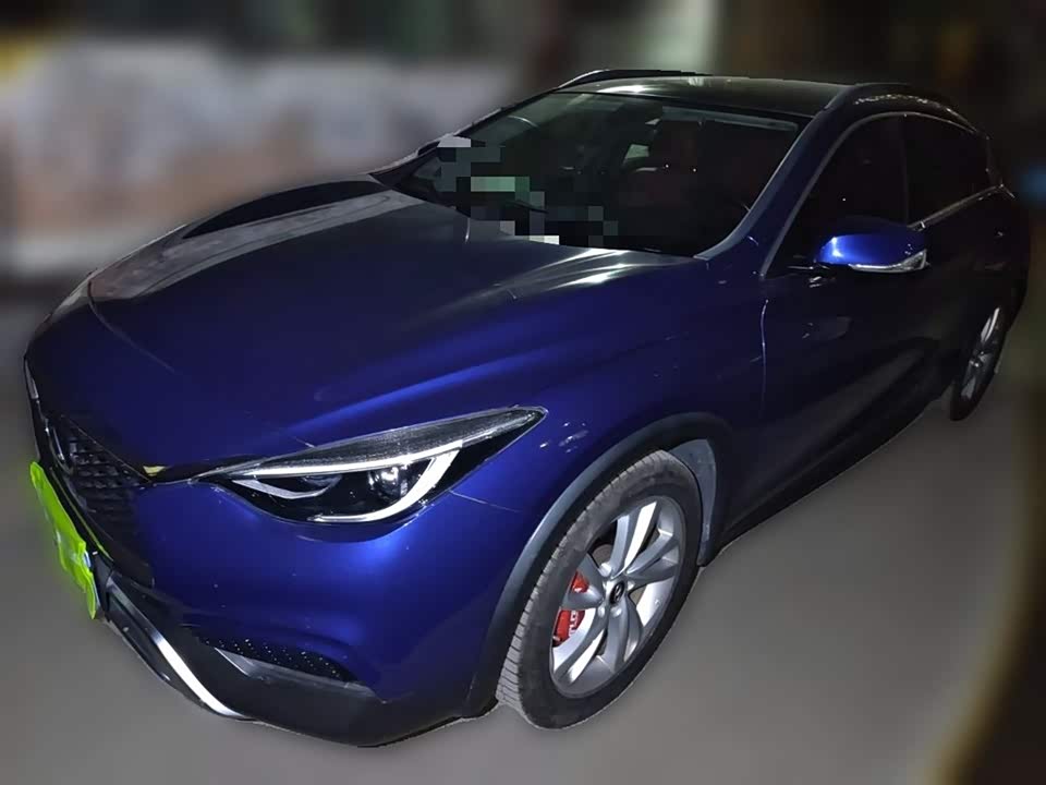 Infiniti QX30