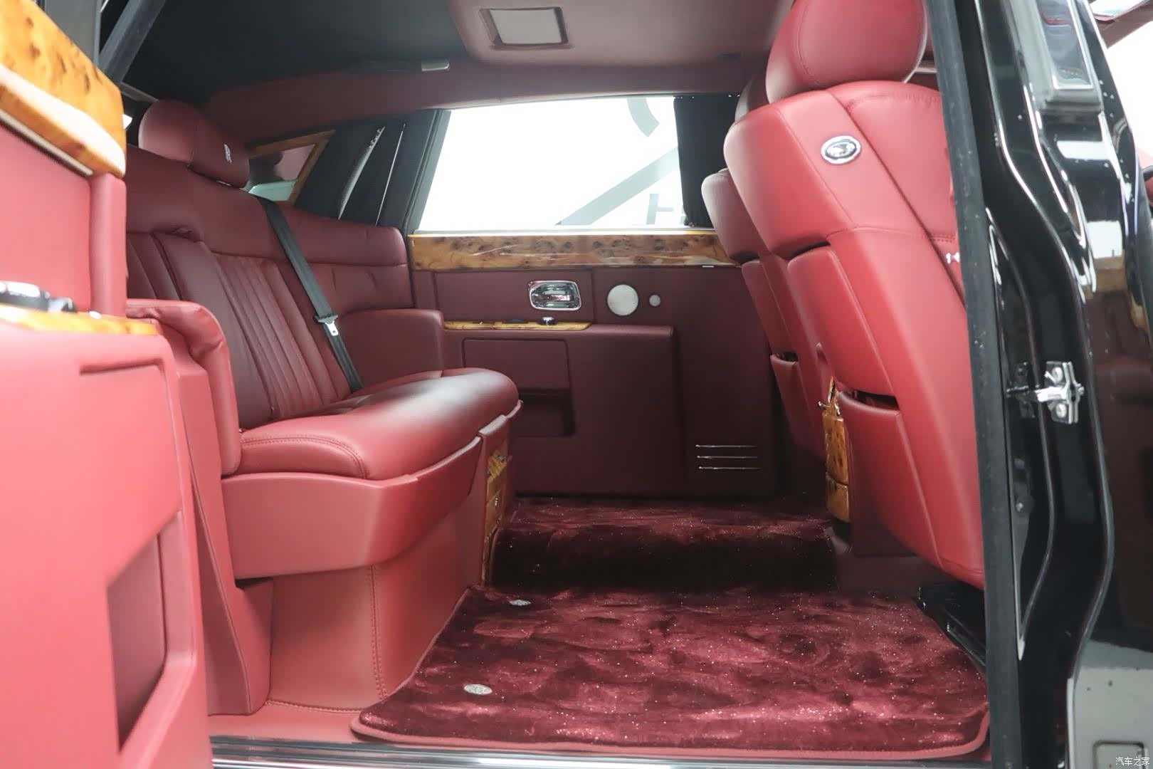 Rolls-Royce Phantom, 2011 17
