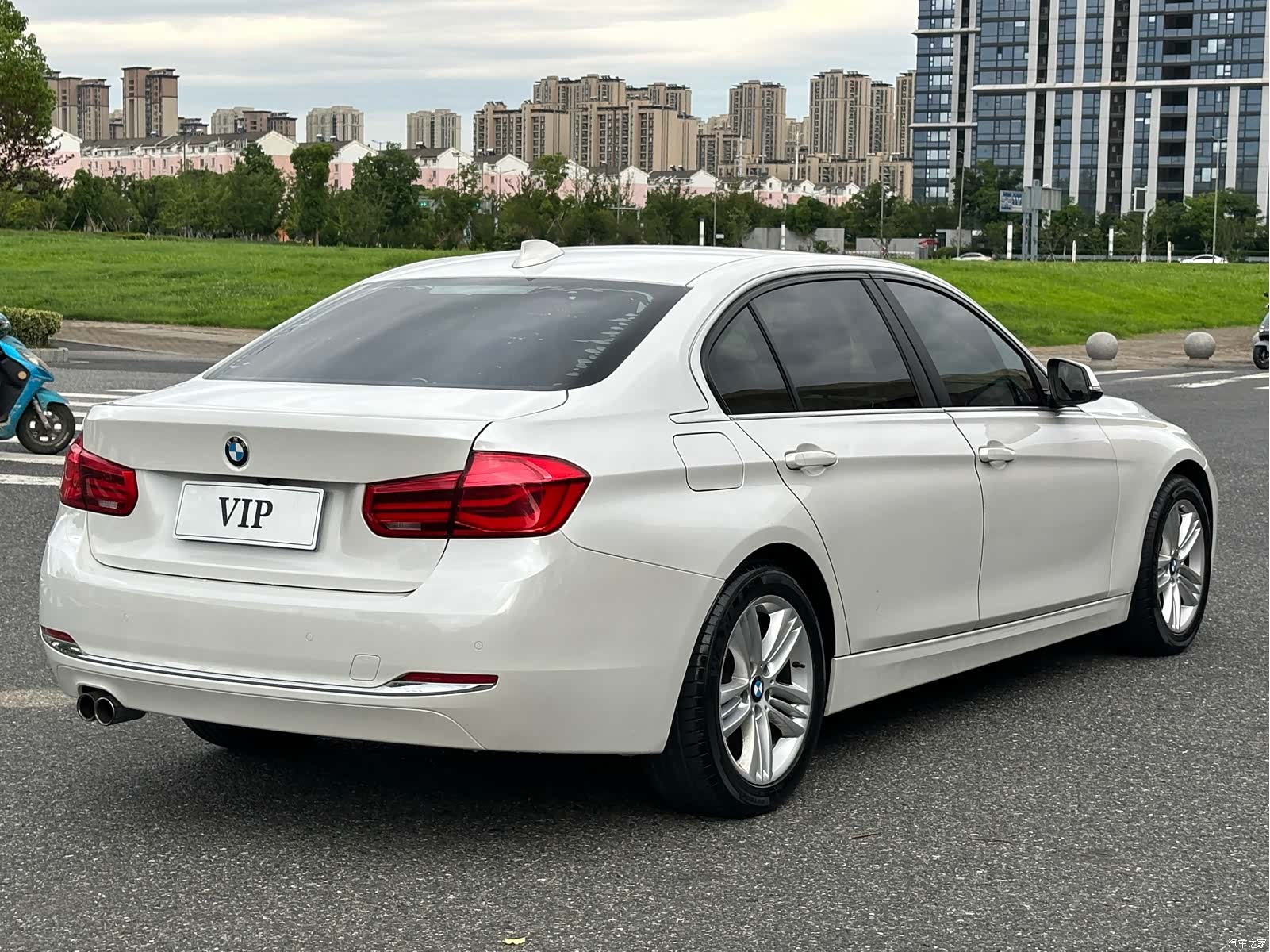 BMW 3 Series, 2017 все фото