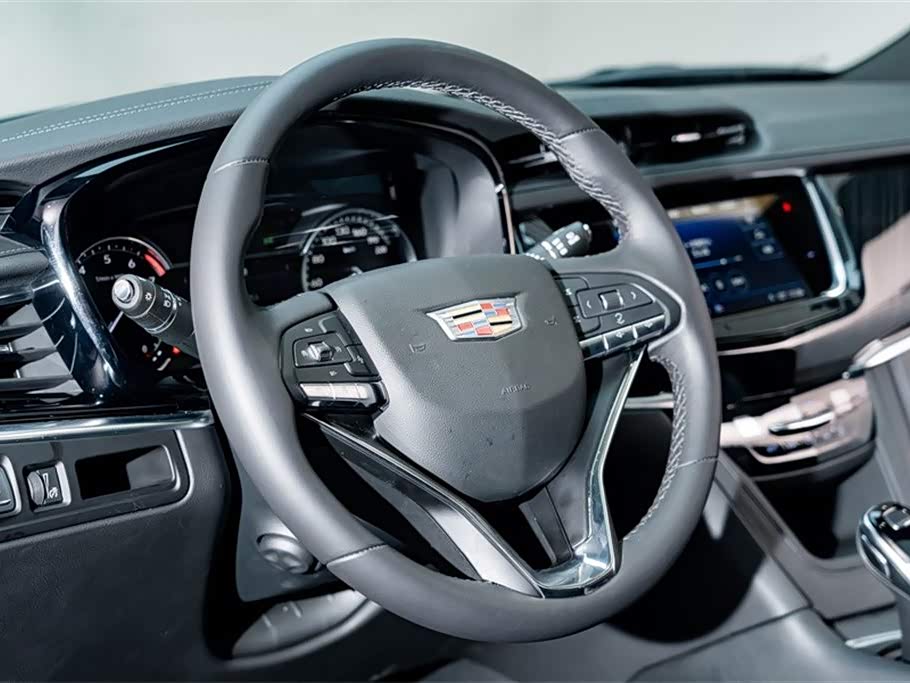 Cadillac XT6