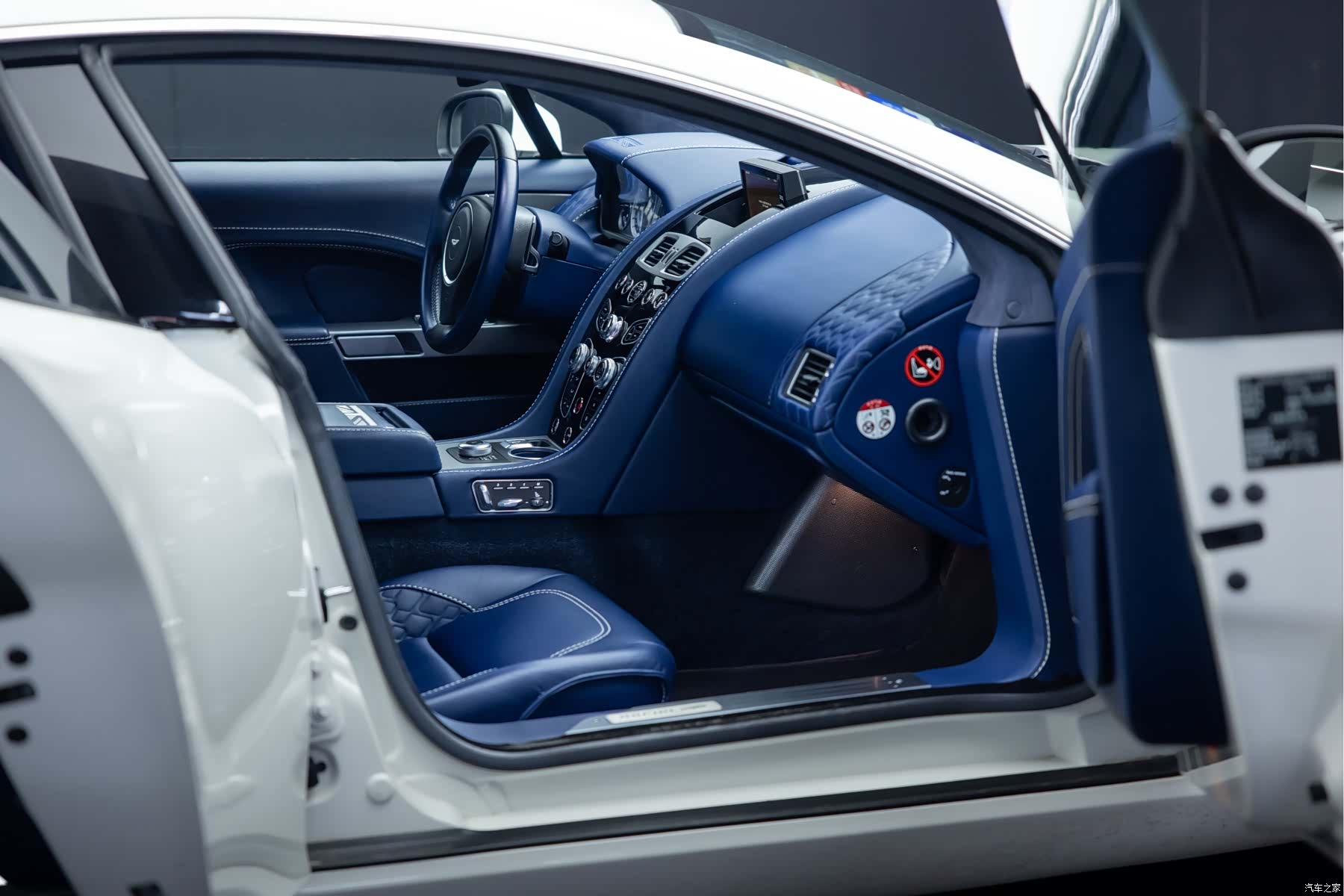 Aston Martin Rapide, 2017 42