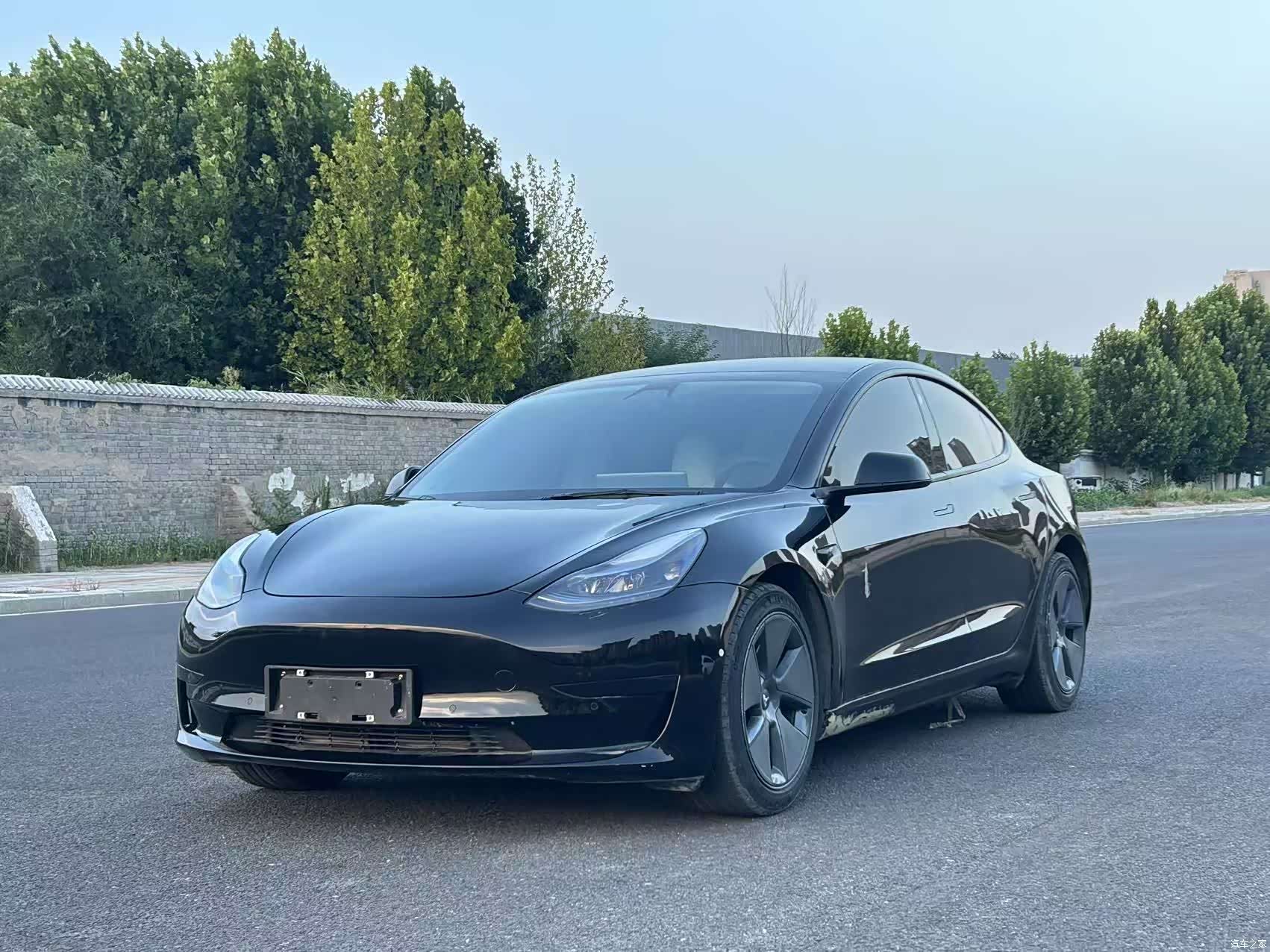Tesla Model 3, 2022 1